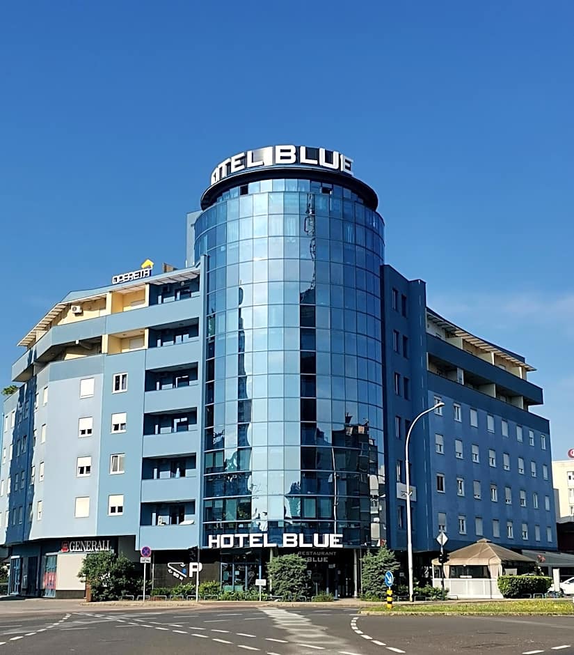 Hotel Blue