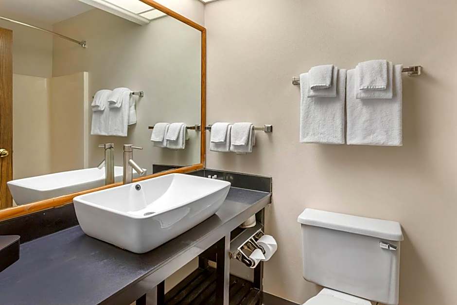 Quality Inn & Suites Fillmore I-15