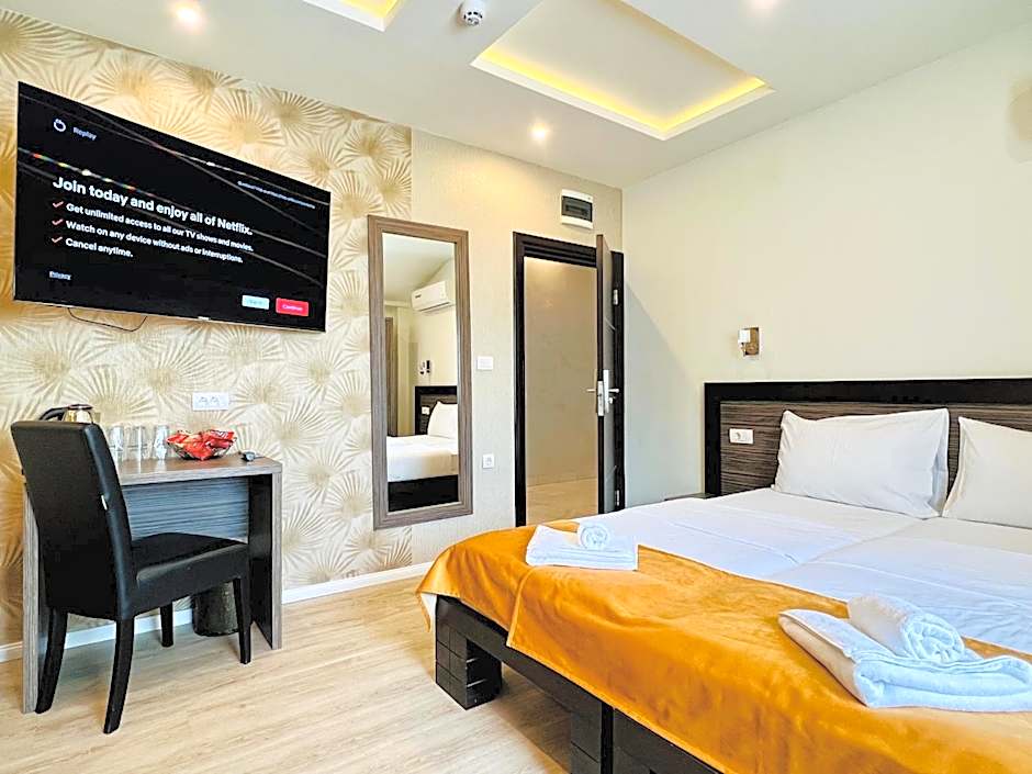 Side One Design Hotel Garni