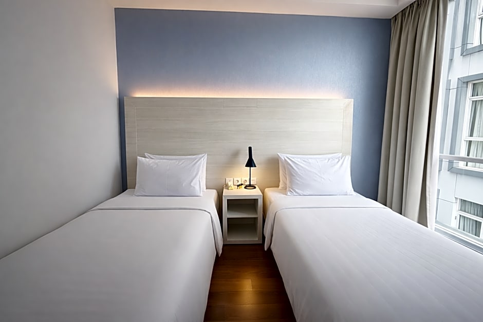 DK Belstar Hotel  Belitung