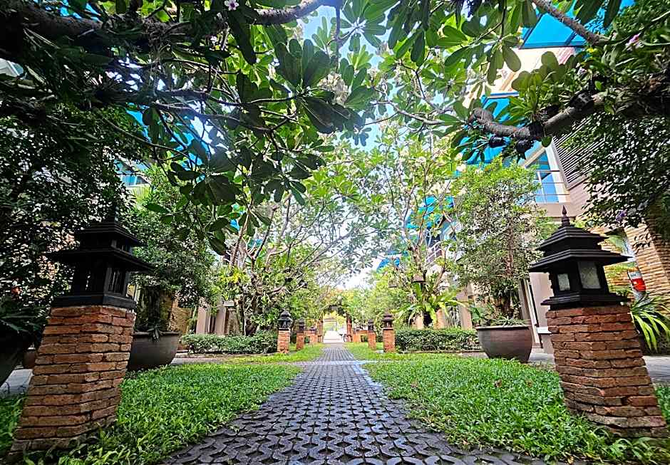 Hua Hin White Sand Hotel