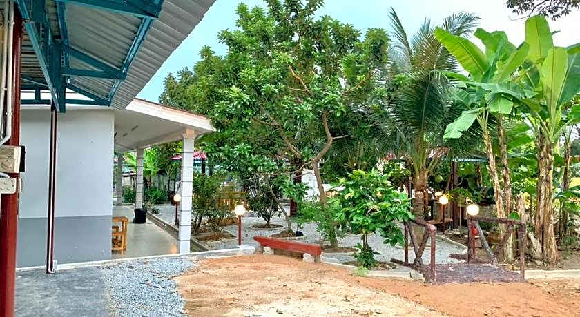 VILLA D' KEBUN WITH FREE FRUITS