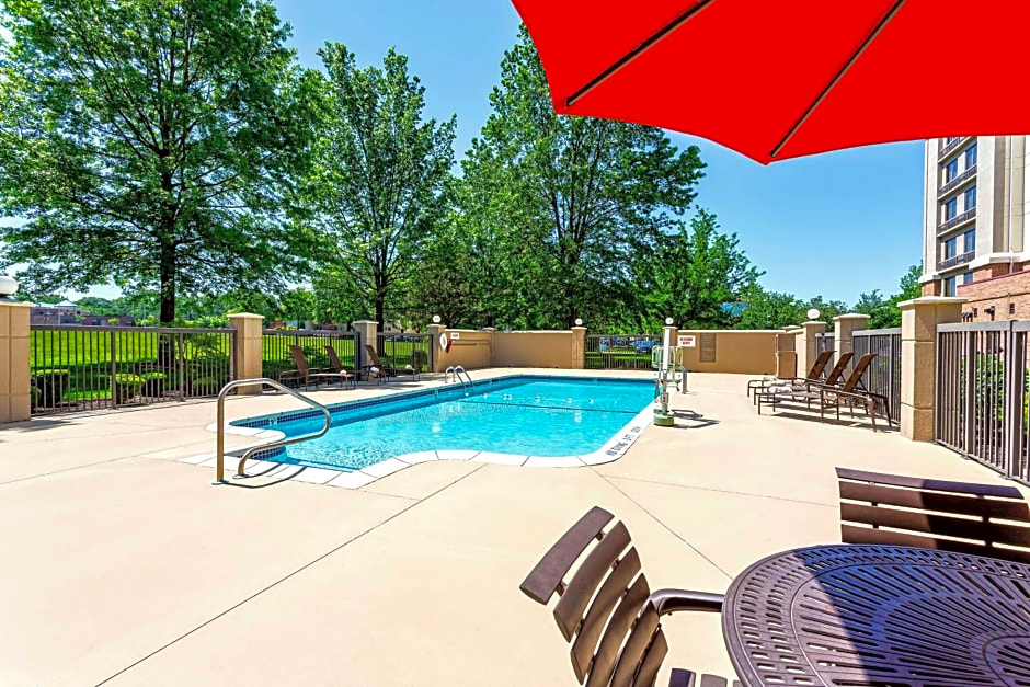 Hyatt Place Overland Park Convention Center