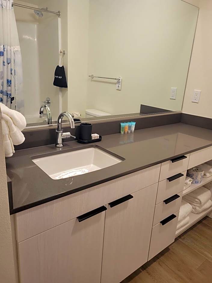 Marina Square Suites