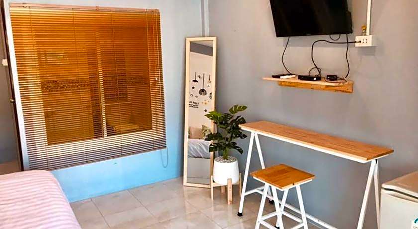 Baancaptainhook pool kohlarn