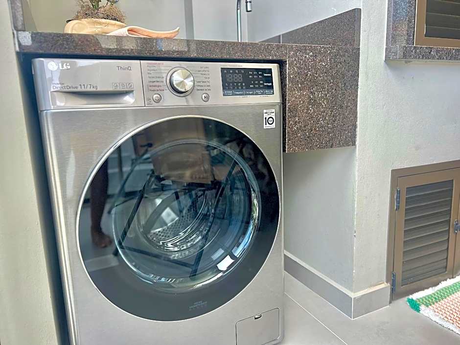 Lindo Apartamento! 100m da Praia Grande! EC01I