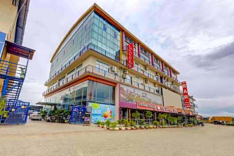 IROOMZ Eco - HOTEL BIG BOSS