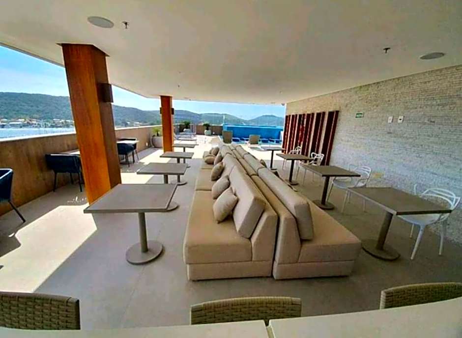 Flat 313 na melhor localização de Cabo Frio