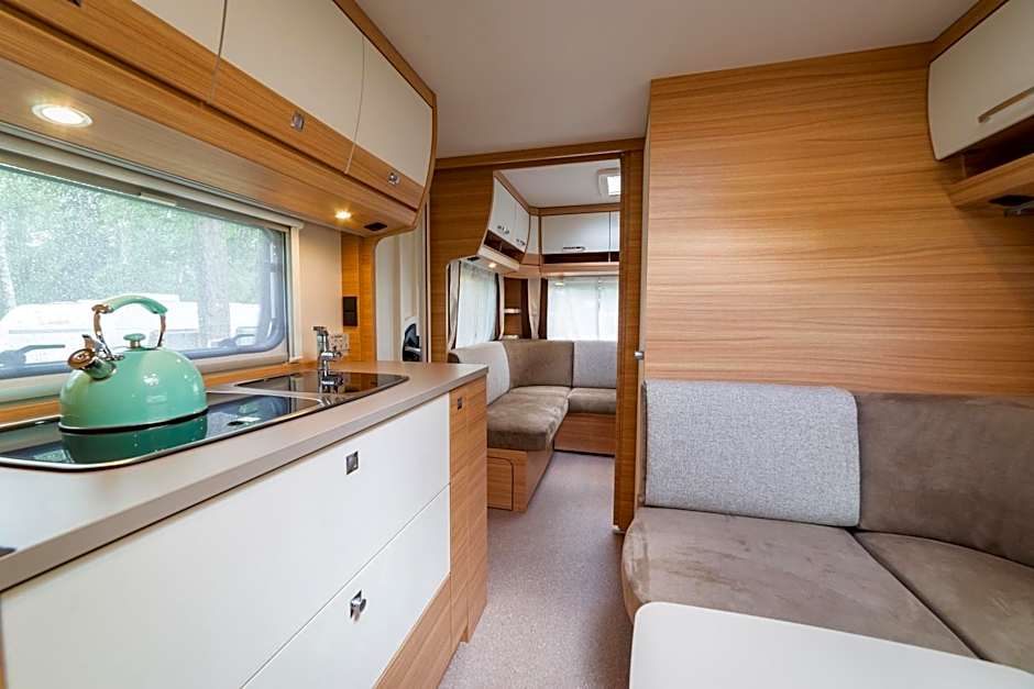 Velo Camp nad jeziorem Dadaj