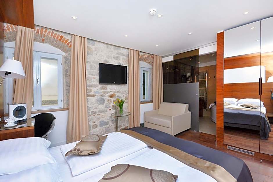 Jupiter Luxury Hotel