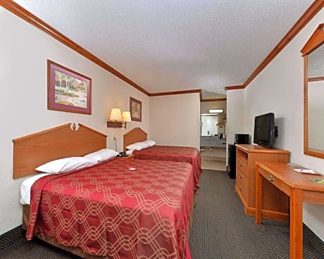 2 Double Beds, Smoking