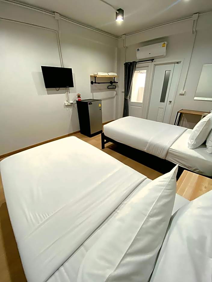 9TY hotel (ninety hotel)