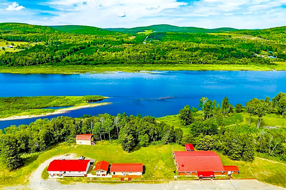 Love Hotels St John River by OYO at Fort Kent ME