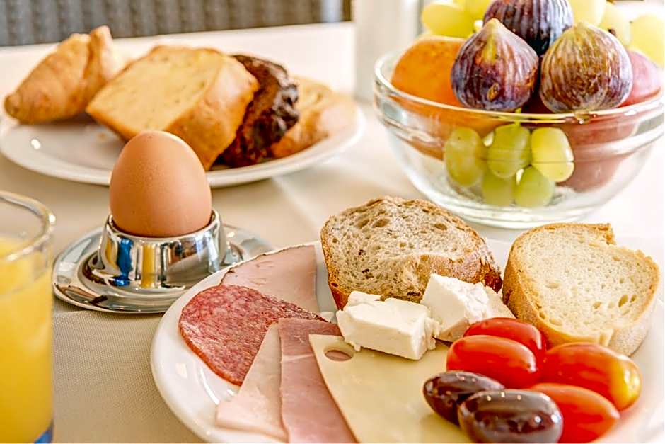 Sunrise Beach Suites