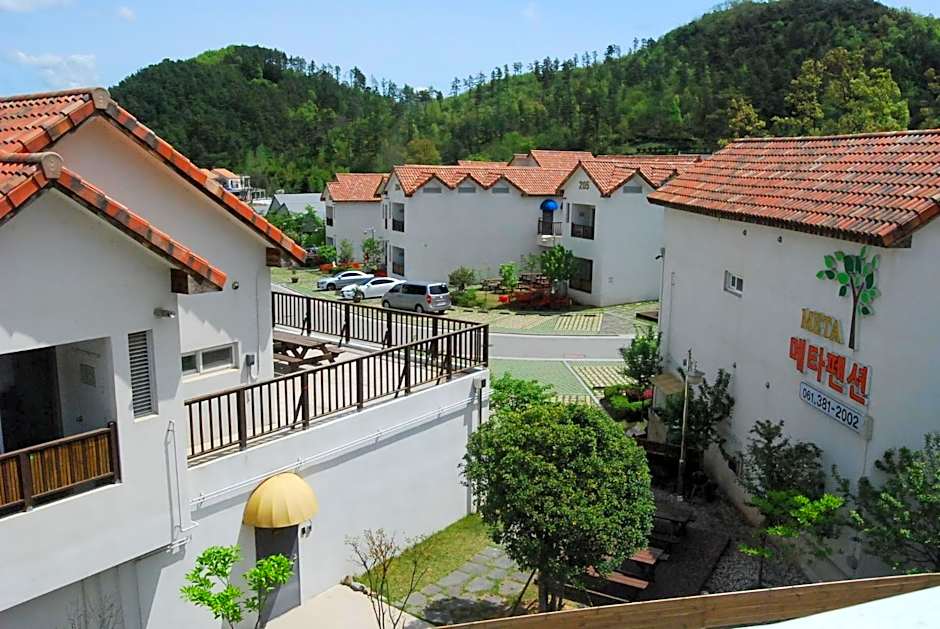 Meta Pension, DamYang