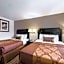 Econo Lodge Inn & Suites