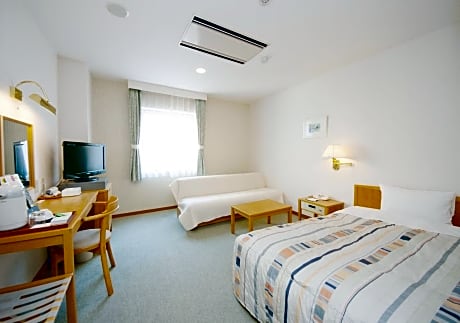 Deluxe Single Room - New Building - Non-Smoking