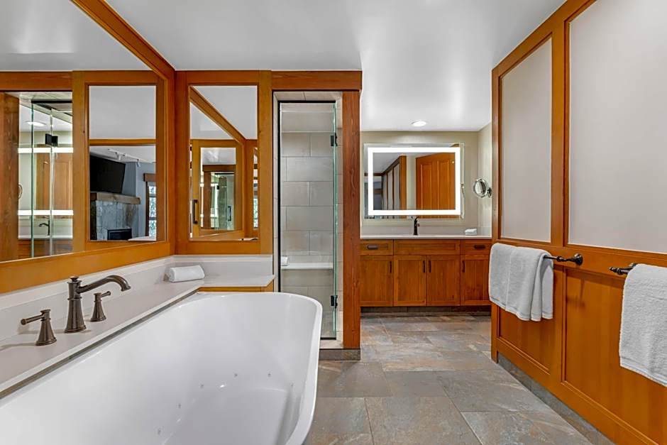 Hilton Grand Vacations Club Whistler