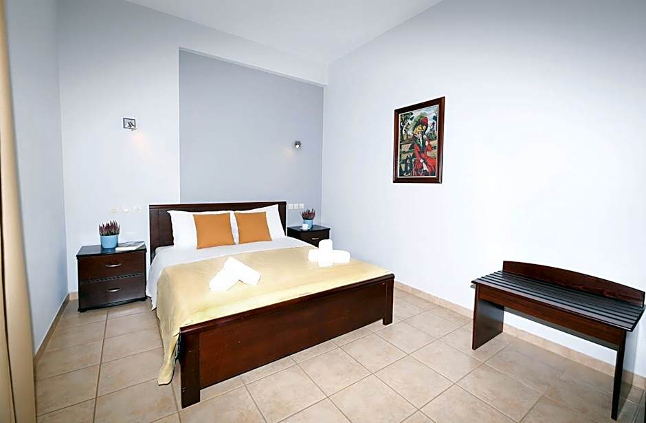 Palirria Hotel & Studios