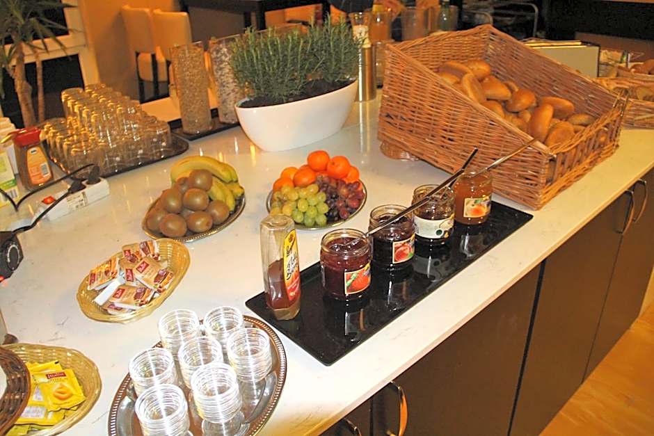 Check Inn Hotel Merseburg