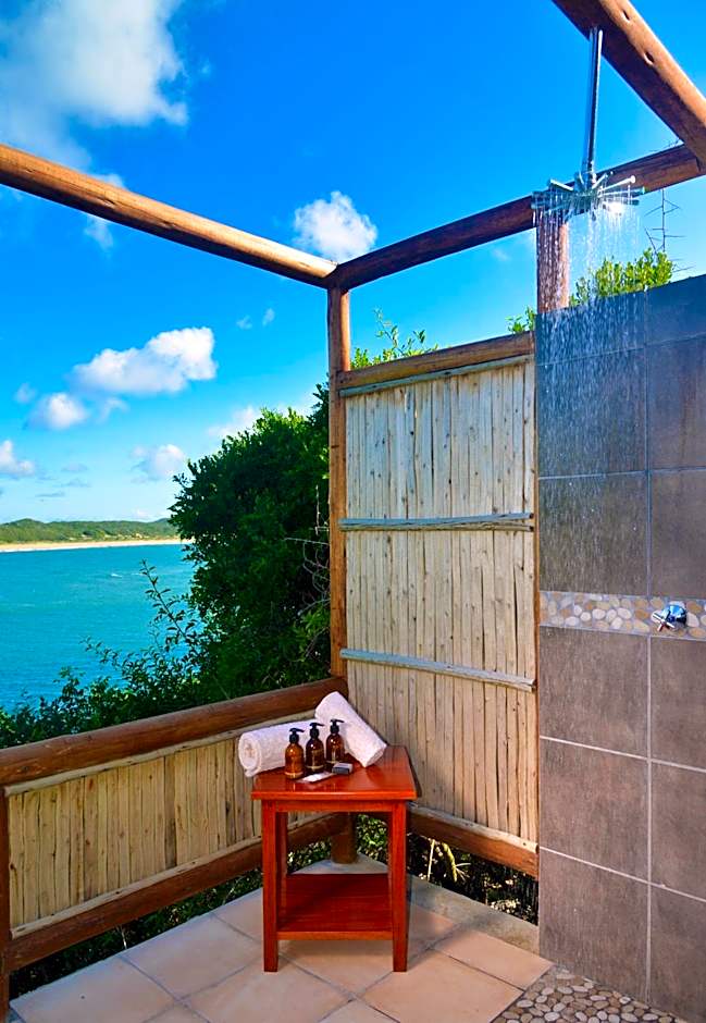 Machangulo Beach Lodge