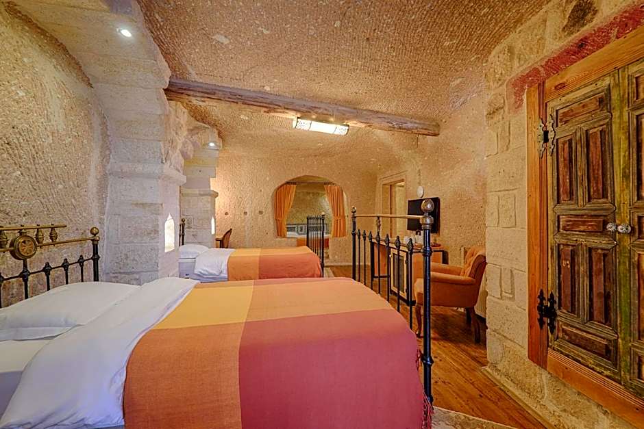 Taru Cave Suites