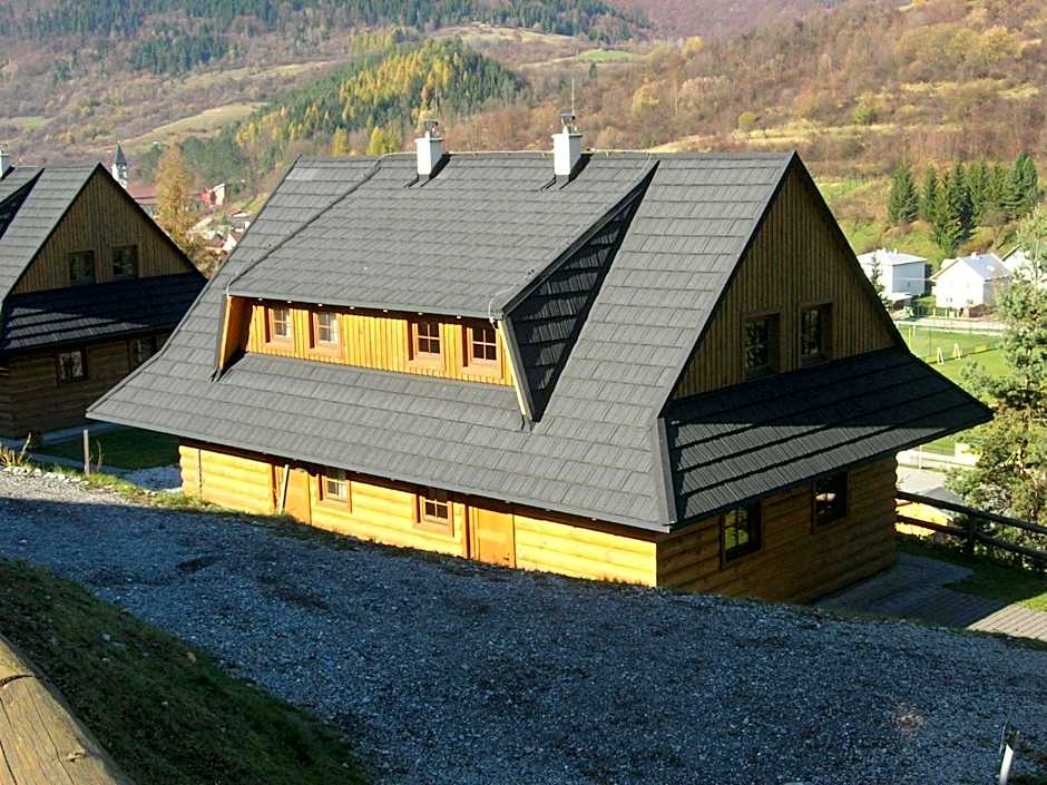 Drevenica pod smrekom