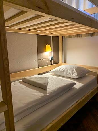 Bunk Bed in Mixed Dormitory Room
