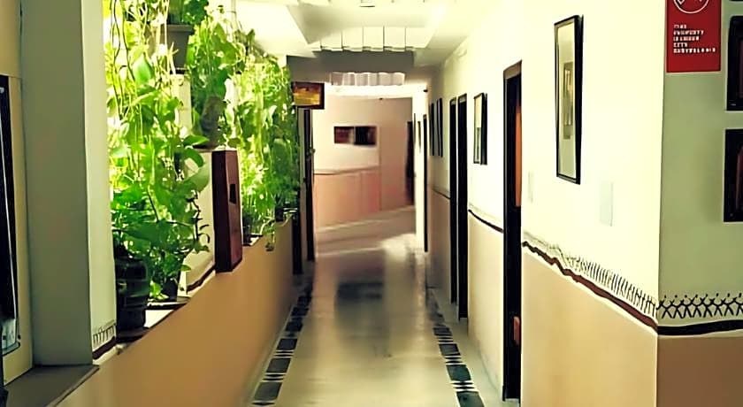 Collection O Hotel High Pointe – Jodhpur, FL