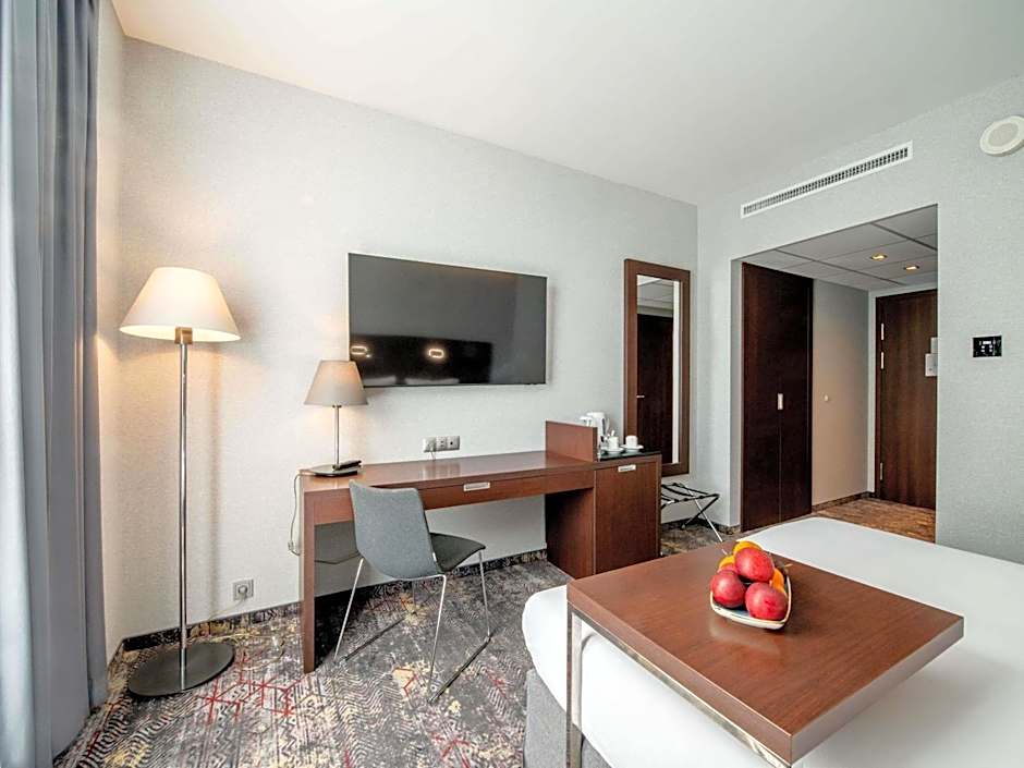 Mercure Airport Warszawa Hotel