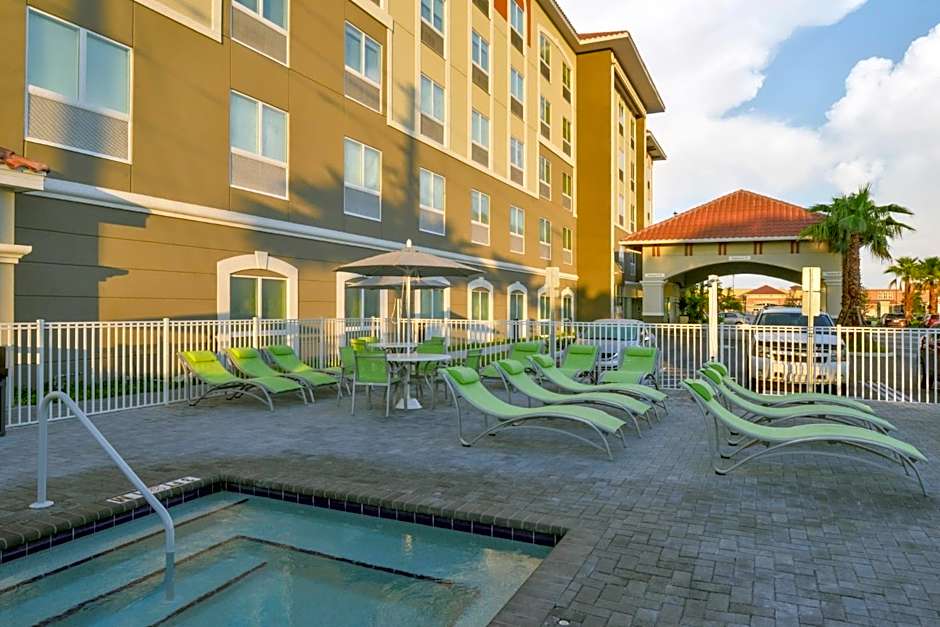 Holiday Inn Express & Suites St. Petersburg - Seminole Area By IHG