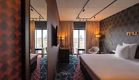 Comfort Top Floor Double Room with View