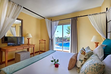 Grand Suite with Private Pool 