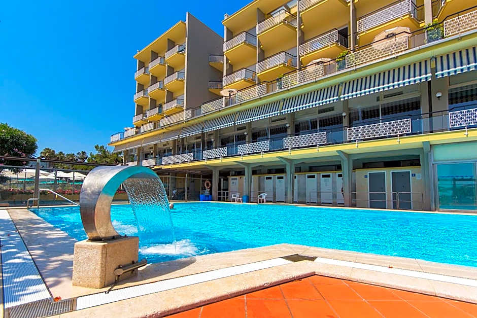 Hotel Bellevue Et Mediterranée