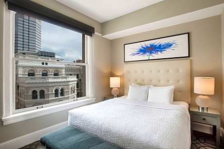 Suite, 1 Bedroom (1 King Bed)