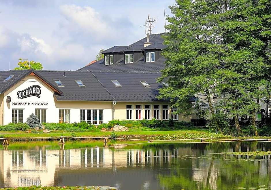 Hotel Leopold Račín