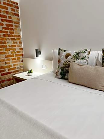 Simona Rooms