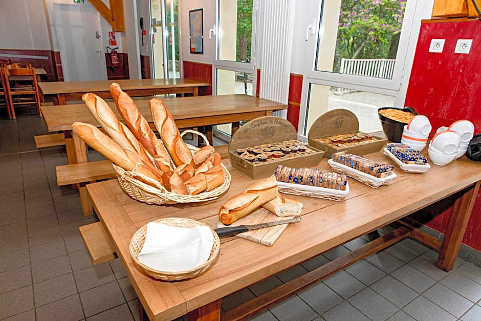 Auberge de Jeunesse HI Nîmes