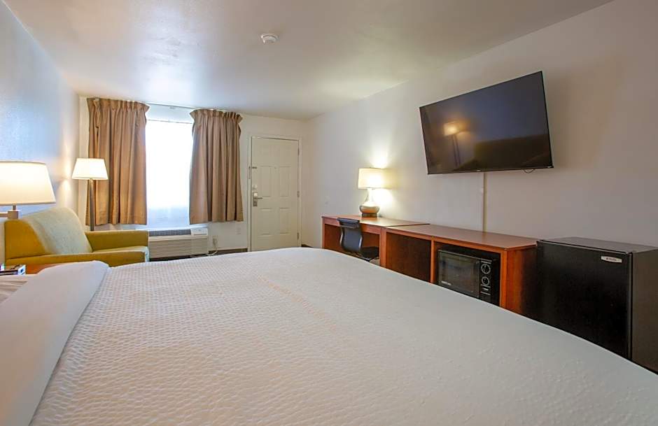 The Hotel Serene Glendale Peoria, Surestay Collection by BW