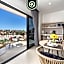 Amazing 2BR Condo with Terrace Overlooking the Marina