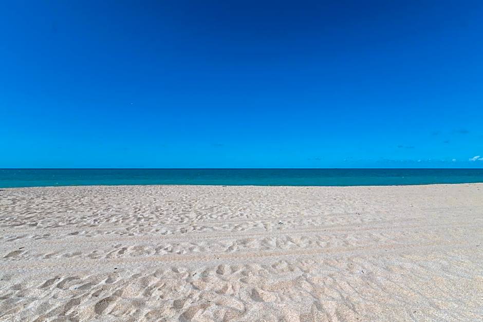 Niko Airport Black Sae Hotel