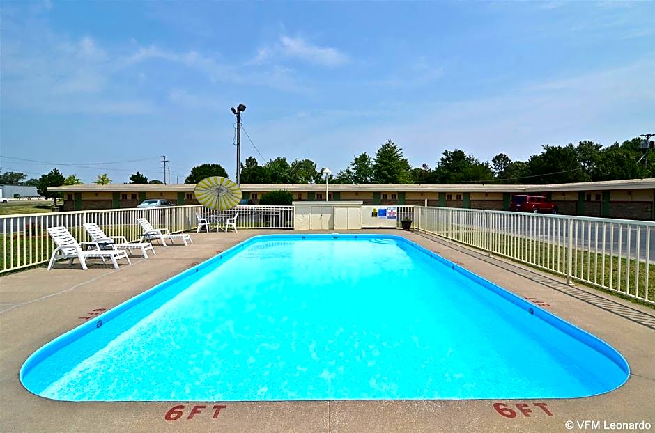 Americas Best Value Inn Iola