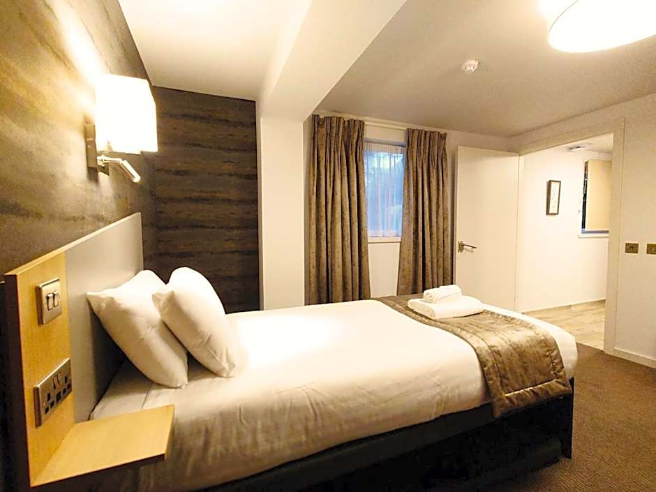 Photo 1 of 11 of Double Room