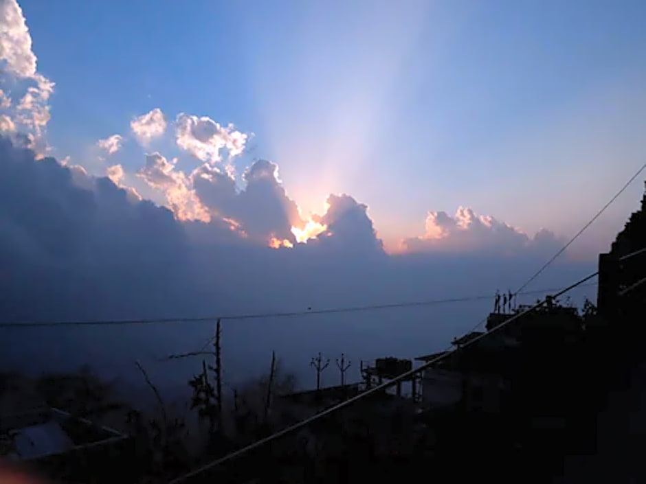 Goroomgo Smriya Homestay Darjeeling