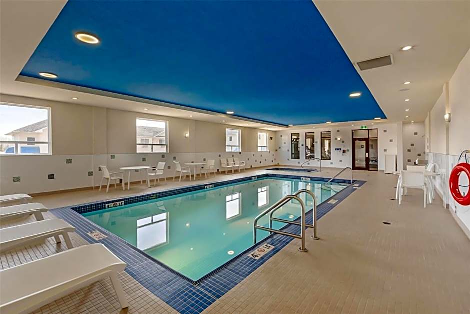 Best Western Plus Hinton Inn & Suites