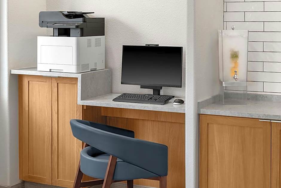 Fairfield Inn & Suites by Marriott San Francisco San Carlos