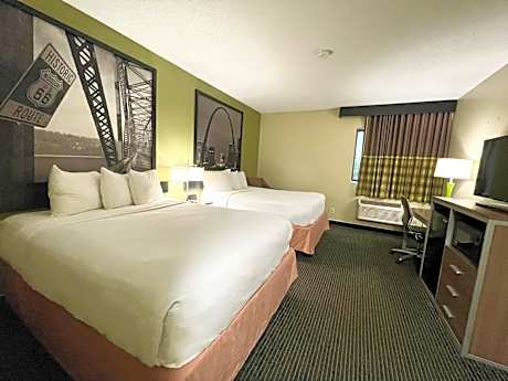 Queen Room with Two Queen Beds - Non-Smoking