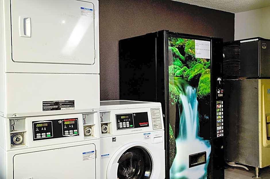 Motel 6-Modesto, CA - Downtown