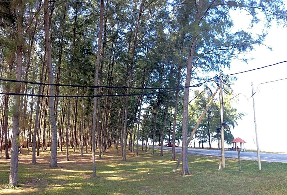 Semarak Beach Inn