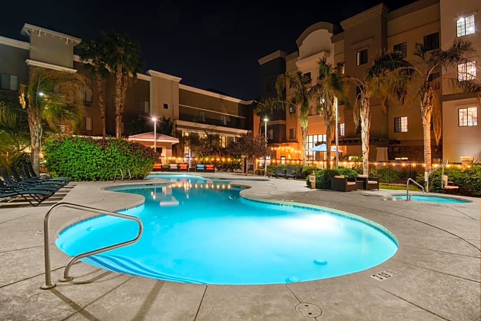 Staybridge Suites Phoenix-Glendale By IHG